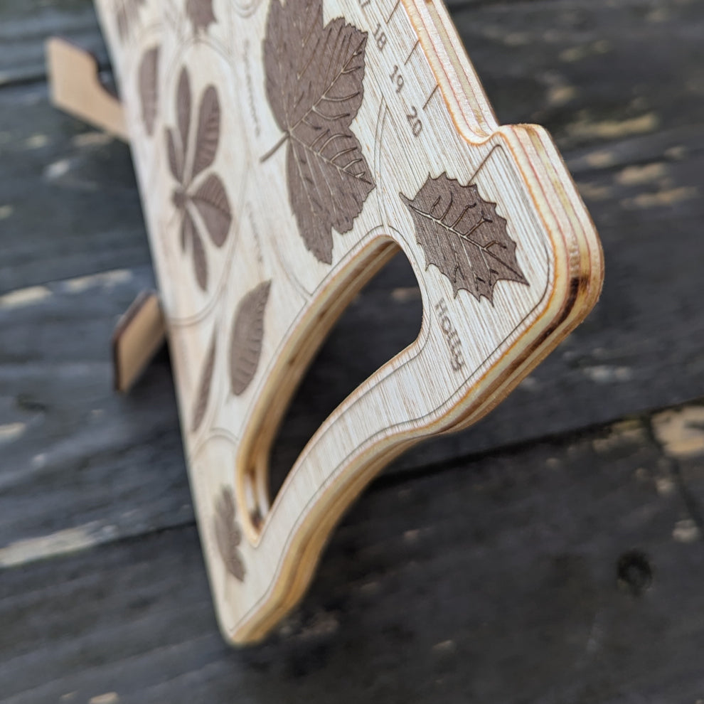 Detective Board - Woodland Leaves